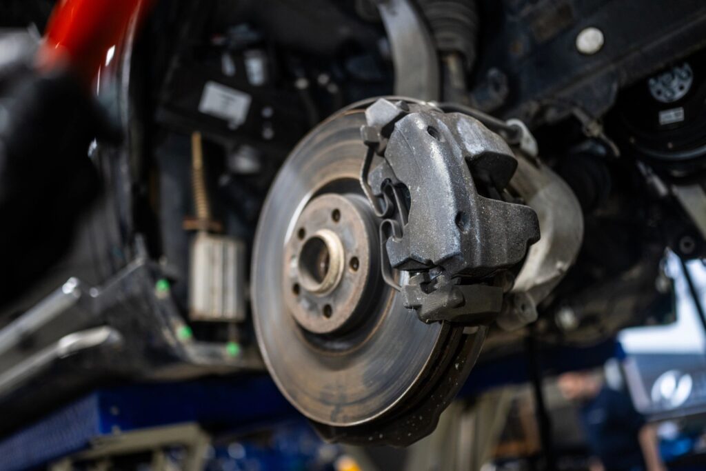 Brake Repair in Palmdale, CA: 7 Warning Signs You Shouldn’t Ignore (and What to Do Next)
